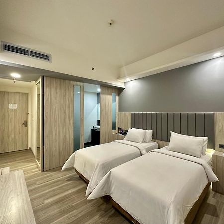 Sparks Life Jakarta, Artotel Curated Jacarta Exterior foto