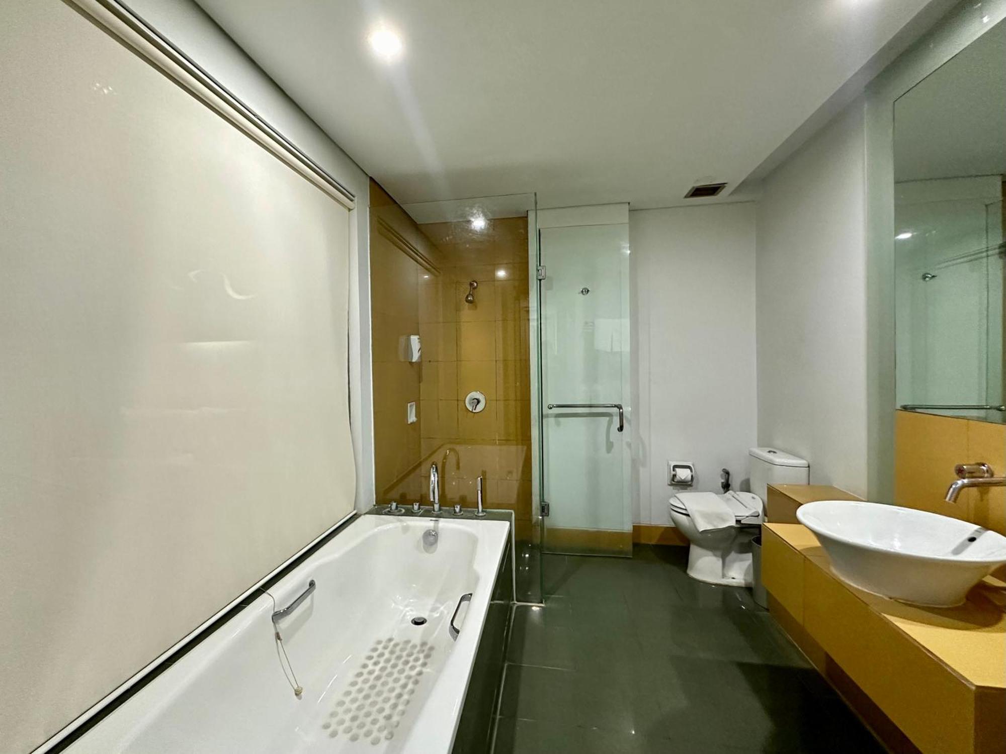 Sparks Life Jakarta, Artotel Curated Jacarta Exterior foto